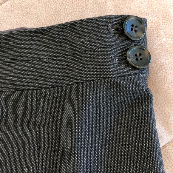 CLASSIC THE LIMITED GRAY PENCIL SKIRT - Picture 2 of 9